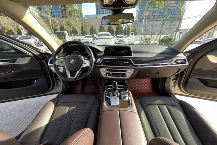 Used BMW 7 Series 2018 730Li Leading Model Excellence Package
