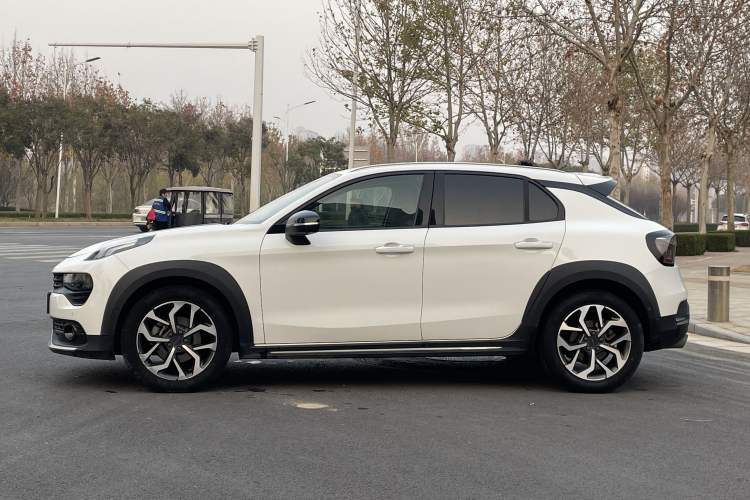 Used Lynk & Co 02 2018 1.5T DCT Two-Wheel Drive Pro Version China V Emission Standard
