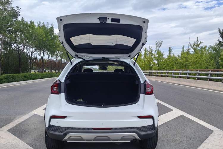 Used Geely Auto Vision X3 2020 1.5L CVT Luxury Model
