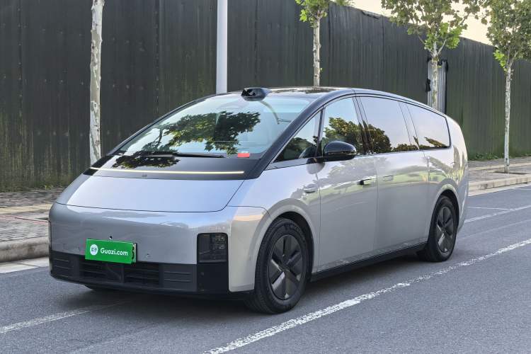 Used Li Auto MEGA 2024 Ultra Model