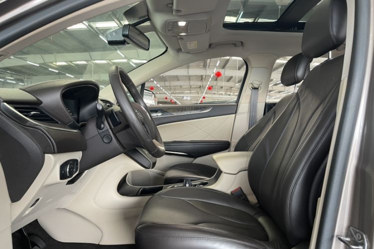 Used Lincoln MKC 2018 2.0T Two-Wheel Drive Luxury Edition
