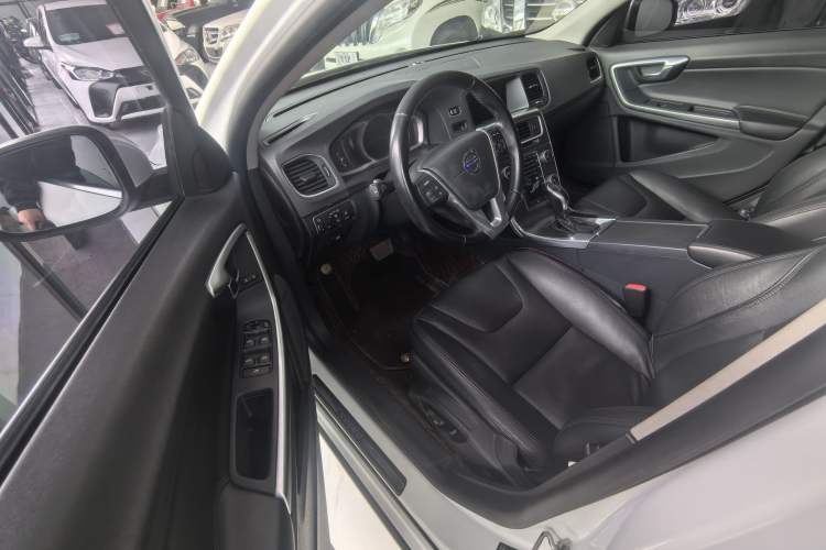 Used Volvo S60 2015 S60L T5 Intelligent Drive Edition
