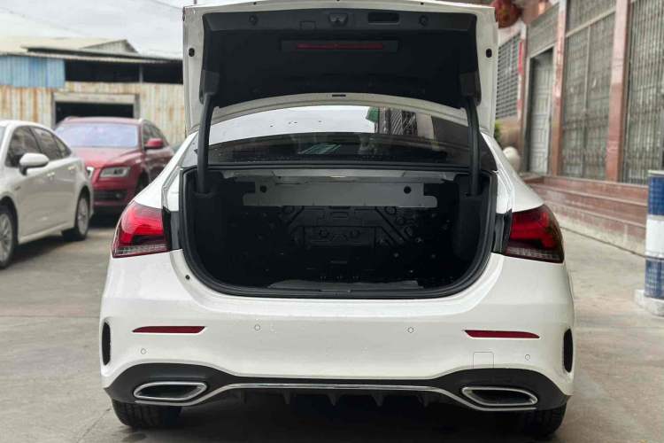 Used Mercedes-Benz A-Class 2021 A 200 L Sport Sedan Fashion Model
