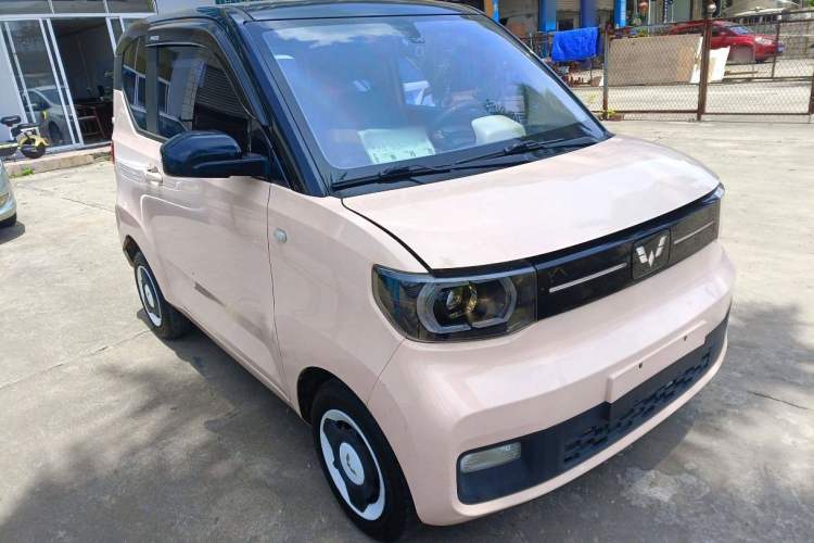 Used Wuling Hongguang MINIEV 2022 Macaron Premium Model – Lithium Ternary Battery
