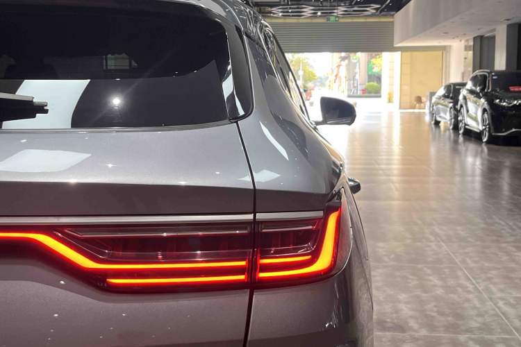 Used BYD Song PLUS New Energy 2021 DM-i 110KM Flagship Model
