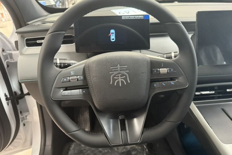 Used BYD Qin PLUS 2025 DM-i Smart Drive 55KM Leading Model
