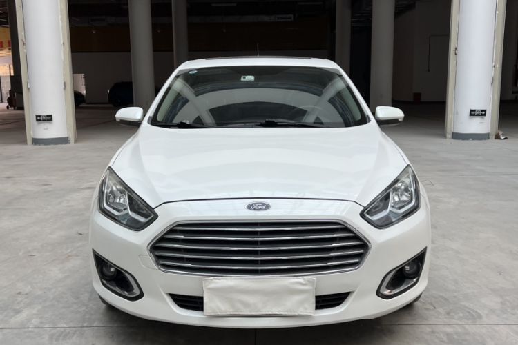Used Ford Escort 2015 1.5L Automatic Fashion Model
