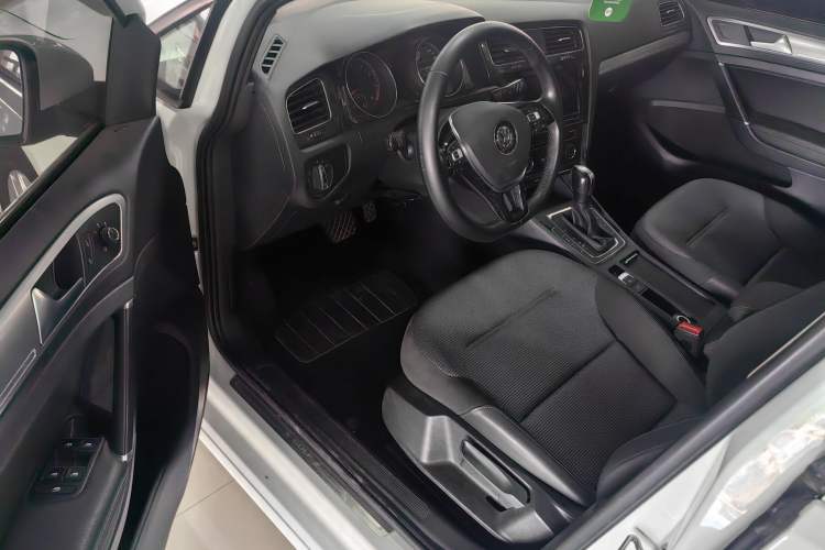 Used Volkswagen Golf 2019 280TSI DSG Comfort Version China V Standard
