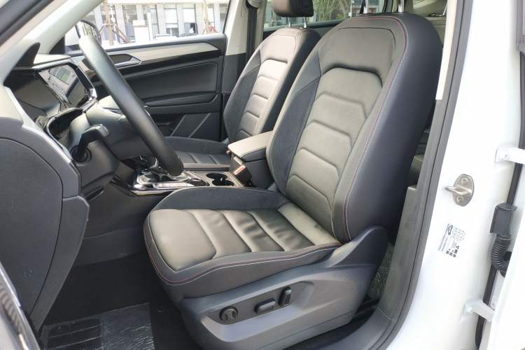 Used Volkswagen Tayron 2020 330TSI Two-Wheel Drive Luxury Smart Connectivity Version
