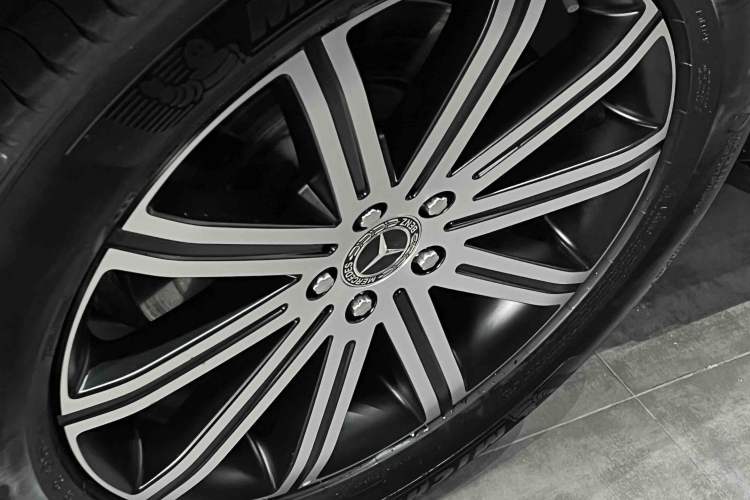 Used Mercedes-Benz GLE 2025 GLE 350 4MATIC Stylish Model
