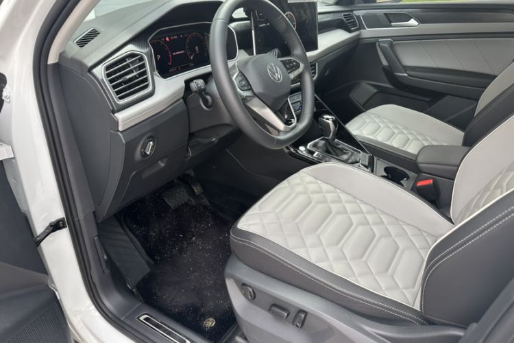 Used Volkswagen Tayron 2023 330TSI Two-Wheel-Drive Luxury Plus Advanced Version
