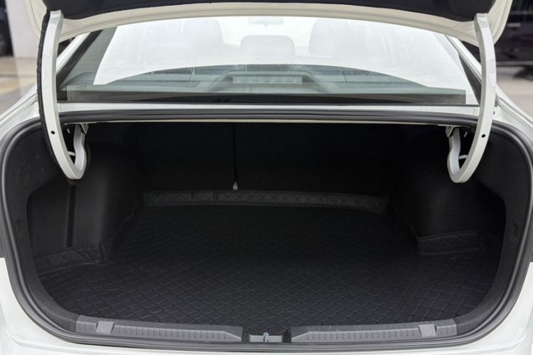 Used Volkswagen Bora 2025 300TSI DSG Prestige Edition