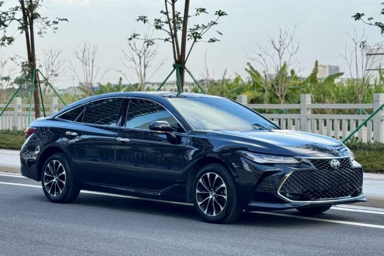 Used Toyota Avalon 2023 2.5L Luxury Edition