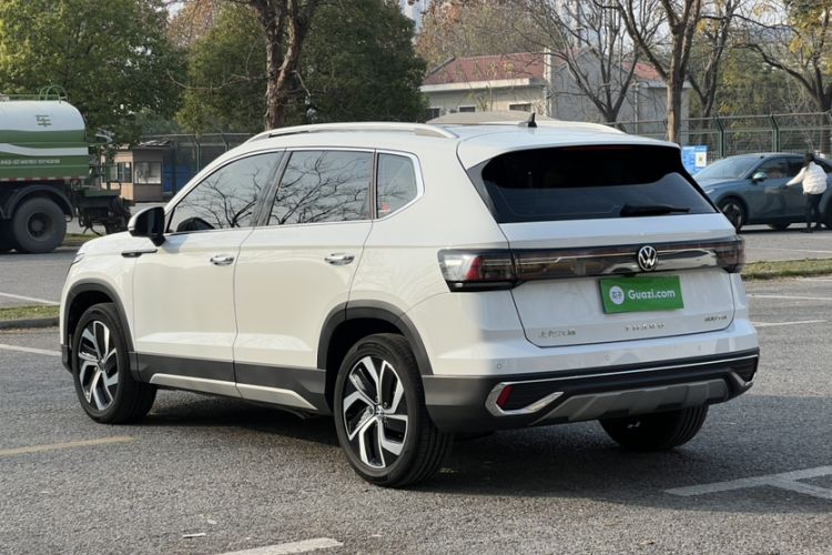 Used Volkswagen Tharu 2023 300TSI Two-Wheel-Drive Full Moon Edition
