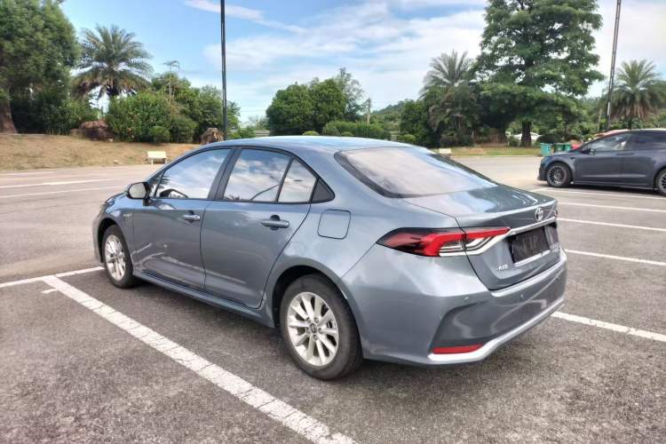 Used Toyota Corolla 2021 Dual-Motor 1.8L E-CVT Elite Edition
