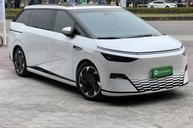 Used XPeng X9 2024 610 Long-Range Max
