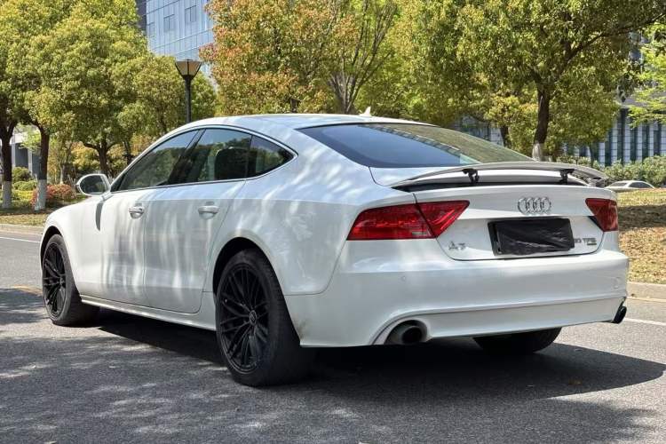 Used Audi A7 2013 50 TFSI quattro Comfort trim
