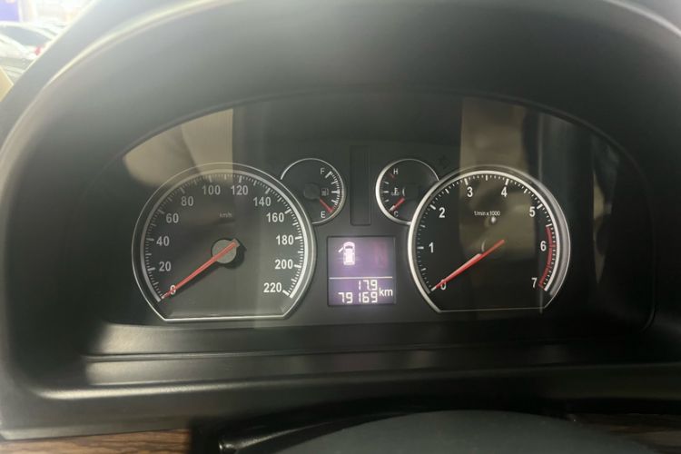 Used Jinbei Grace 2014 2.0L Luxury Short-Wheelbase 7-Seater 1TR
