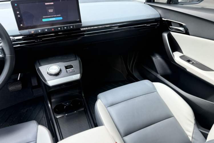 Used MG 4 EV 2023 415 km Range Sea-Faring Champion Edition
