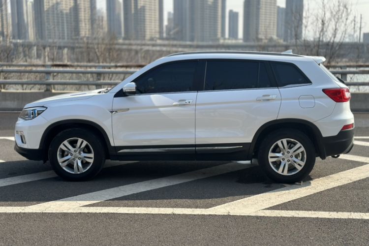 Used Changan CS75 2016 1.8T Automatic Elite Model China V Standard
