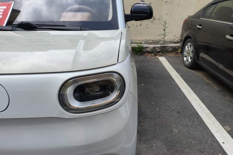 Used Wuling Hongguang MINIEV 2024 3rd Generation 215km Advanced Version
