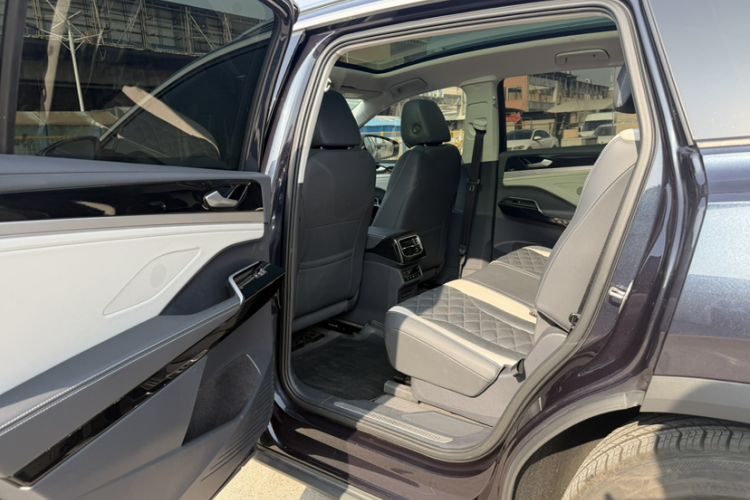 Used Volkswagen ID.6 CROZZ 2022 Long-Range PRO Edition