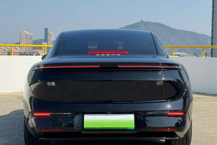 Used Zeekr 007 2024 Rear-Drive Enhanced Version 75 kWh
