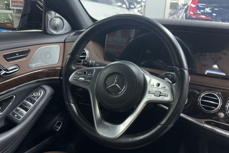 Used Mercedes-Benz S-Class 2018 S 320 L
