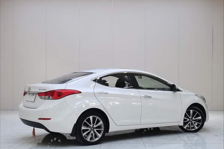 Used Hyundai Elantra (5th Generation / Langdong) 2015 1.6L Automatic Leading Model