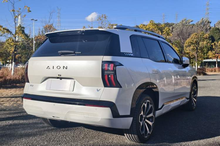 Used AION V 2024 Aion Tyrannosaurus 650 Smart Premium Edition
