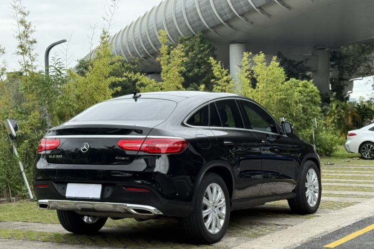 Used Mercedes-Benz GLE Coupe 2015 GLE 320 4MATIC Coupe SUV
