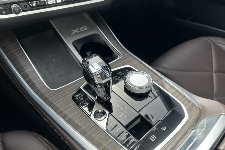 Used BMW X5 2022 xDrive 40Li M Sport Package
