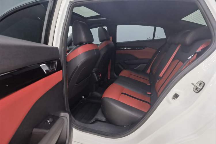 Used Dongfeng Aeolus Yixuan 2021 230T Automatic Zuiying Knight Edition