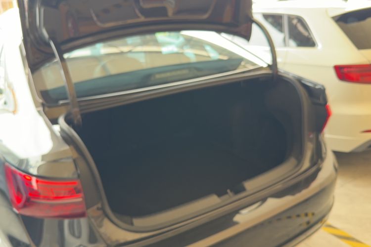 Used Volkswagen Sagitar 2021 280TSI DSG Luxury Smart Connectivity Edition
