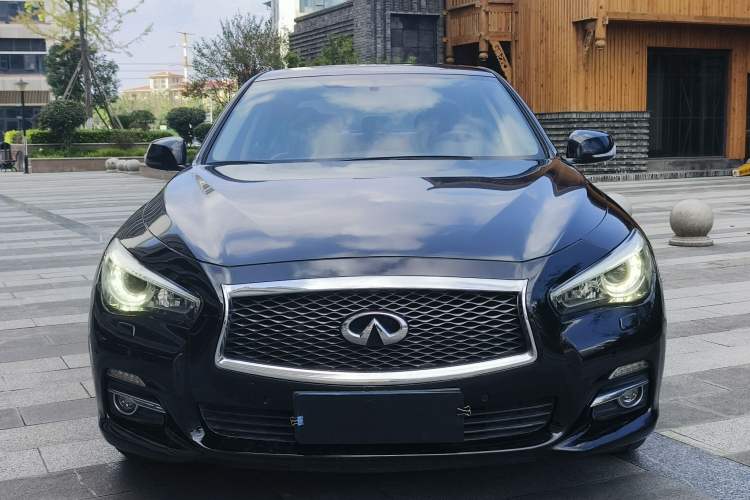Used Infiniti Q50L 2015 2.0T Comfort Edition
