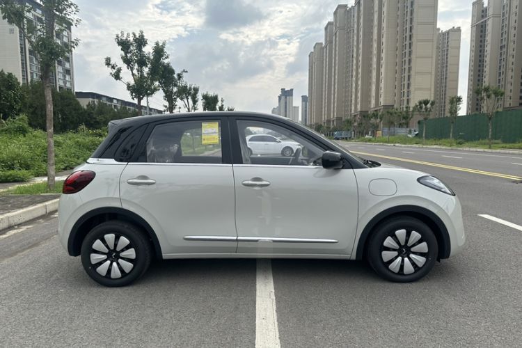 Used Wuling Bingo 2024 410 km Lingxi Deluxe Edition
