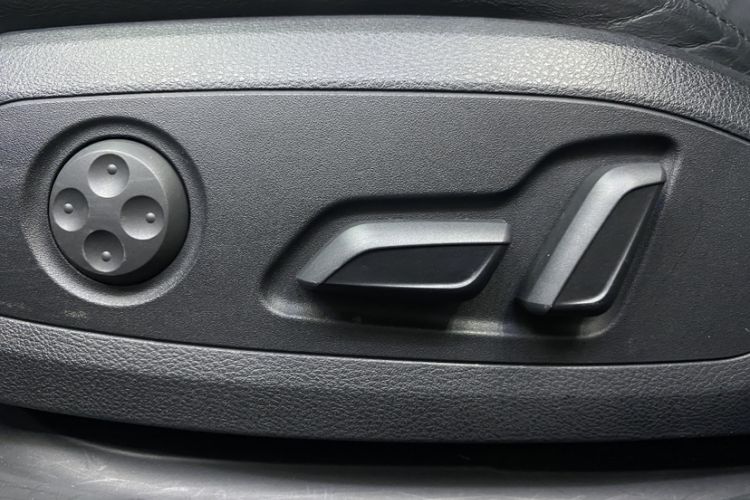 Used Audi A4L 2020 40 TFSI quattro Luxury Dynamic Model