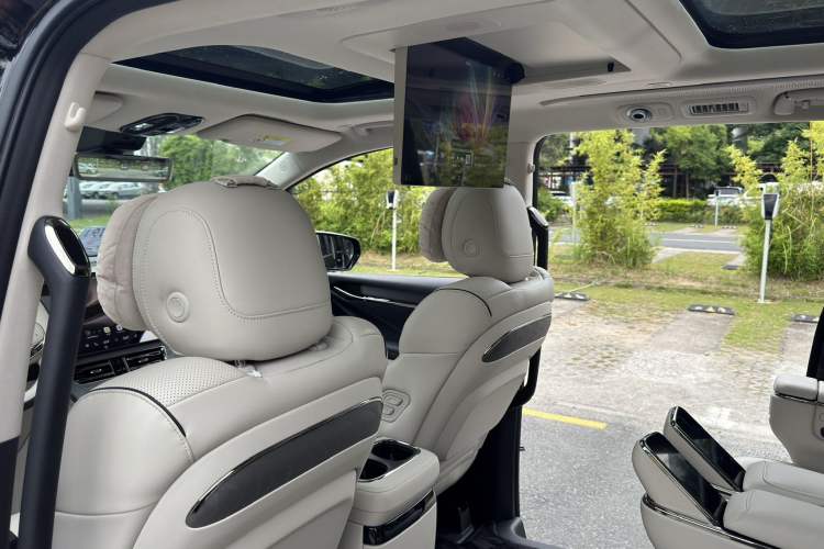 Used GAC Trumpchi Xiangwang M8 2025 Kunkun Series Ultra First-Class Cabin
