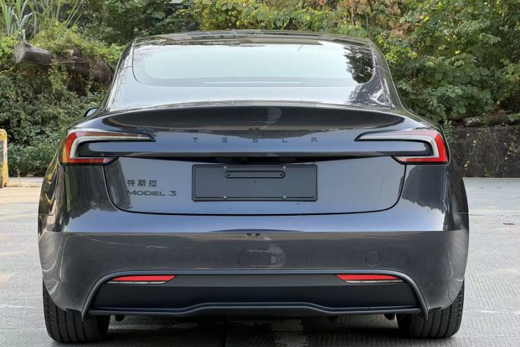 Used Tesla Model 3 
