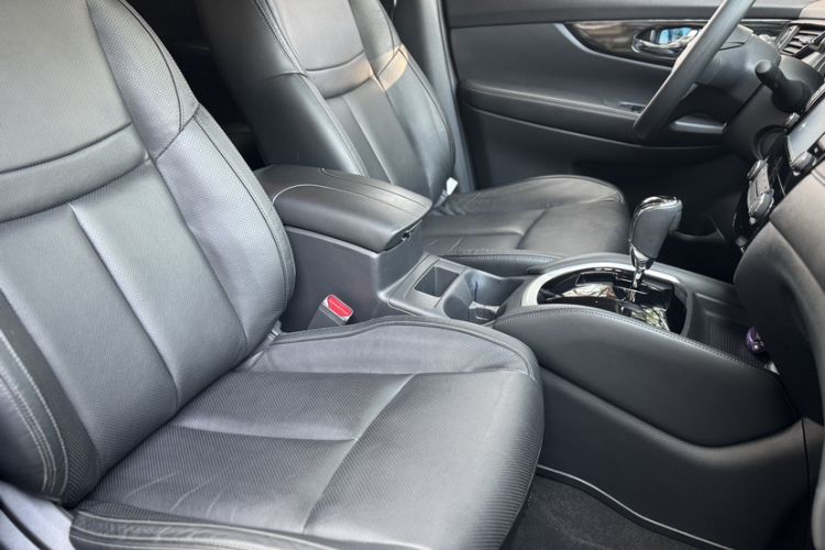 Used Nissan X-Trail 2017 2.0L CVT 7-Seater Comfort Edition 2WD
