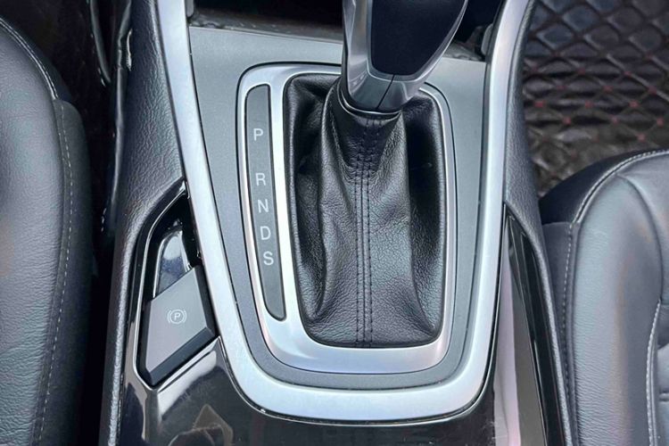 Used Ford Edge 2016 EcoBoost 245 Four-Wheel Drive Titanium Edition 7-Seater
