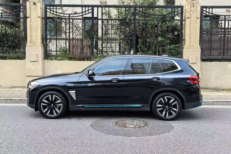 Used BMW iX3 2021 Leading Model