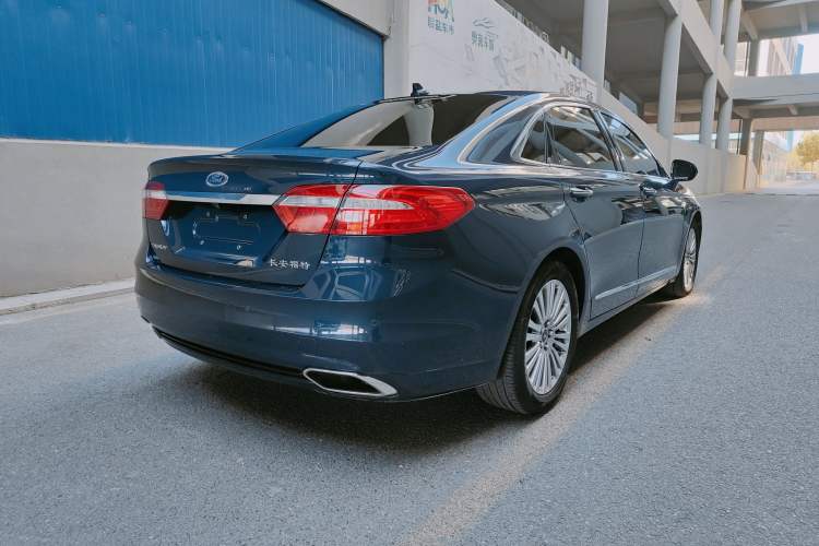 Used Ford Taurus 2015 EcoBoost 245 Luxury Model
