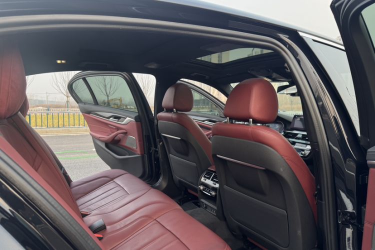 Used BMW 5 Series 2020 530Li Luxury Edition M Sport Package
