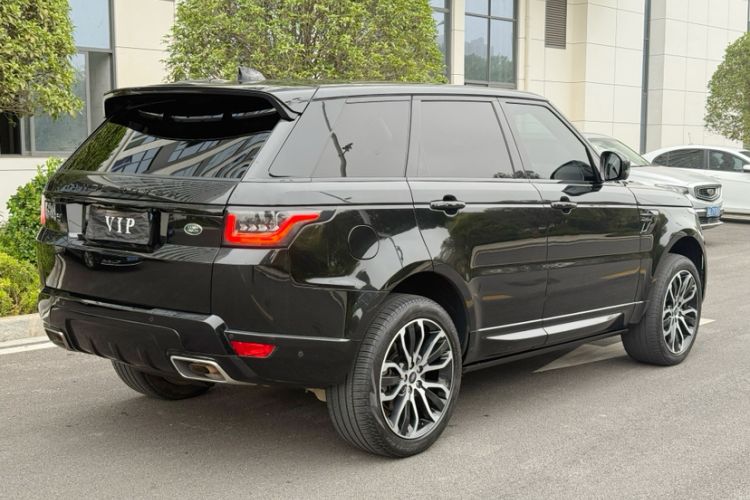 Used Land Rover Range Rover Sport 2022 3.0 L6 YAO Black Edition
