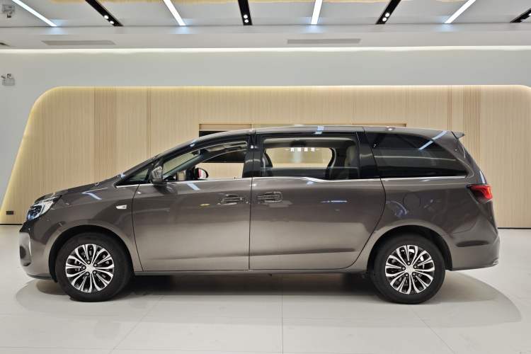 Used Buick GL8 2021 Land Cruiser Executive Class 652T Comfort Model