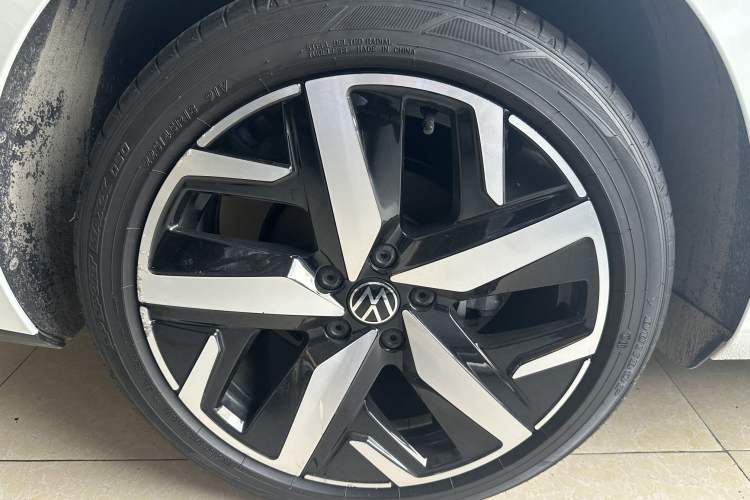 Used Volkswagen Lamando 2024 Lavida L 280TSI DSG Cool & Spicy Edition
