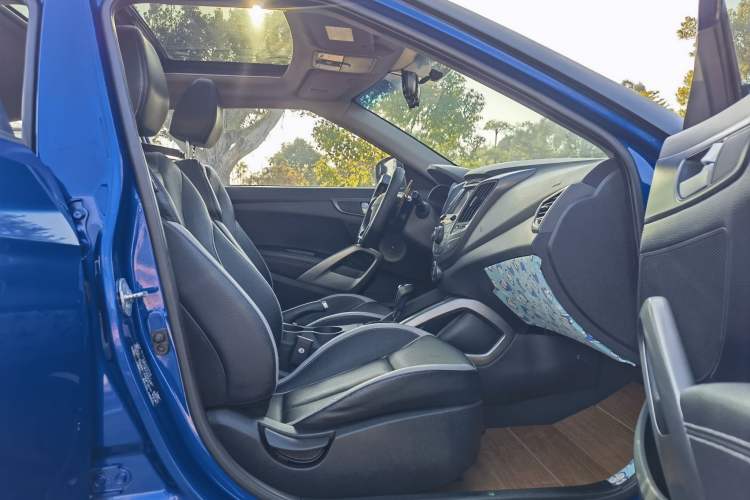 Used Hyundai Veloster 2012 1.6T Automatic Luxury Edition