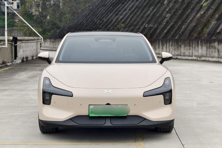 Used XPeng MONA M03 2024 620 with Ultra-Long Range
