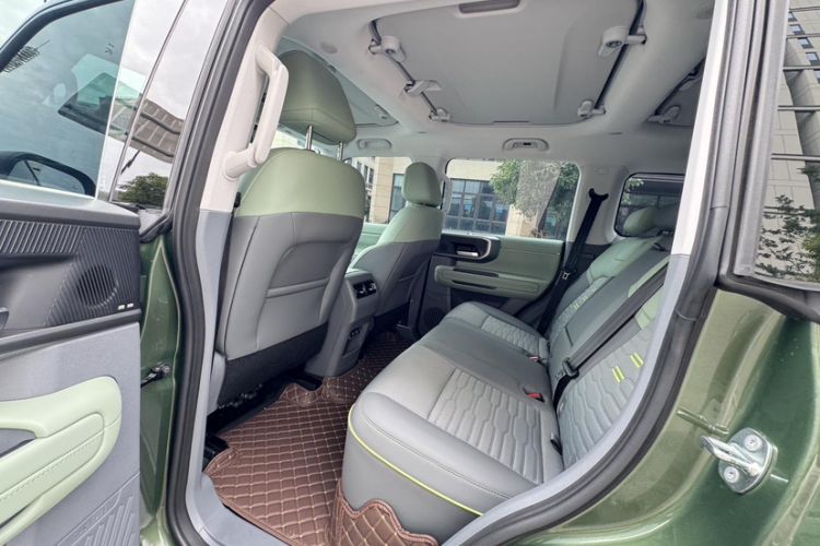 Used Beijing Auto BJ40 2024 2.0D All-New Blade Hero Crosser
